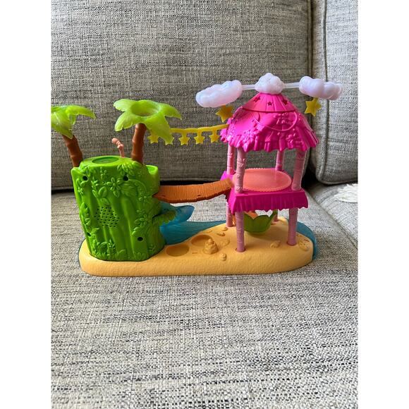 Hatchimals Tropical Island Party Play Set Music Lights Sounds Spin Master Works - Picture 3 of 7